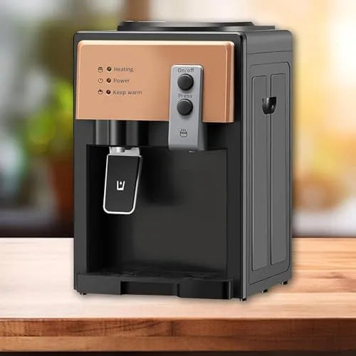 Distributeur, bouteille, prise, pour la maison et le bureau